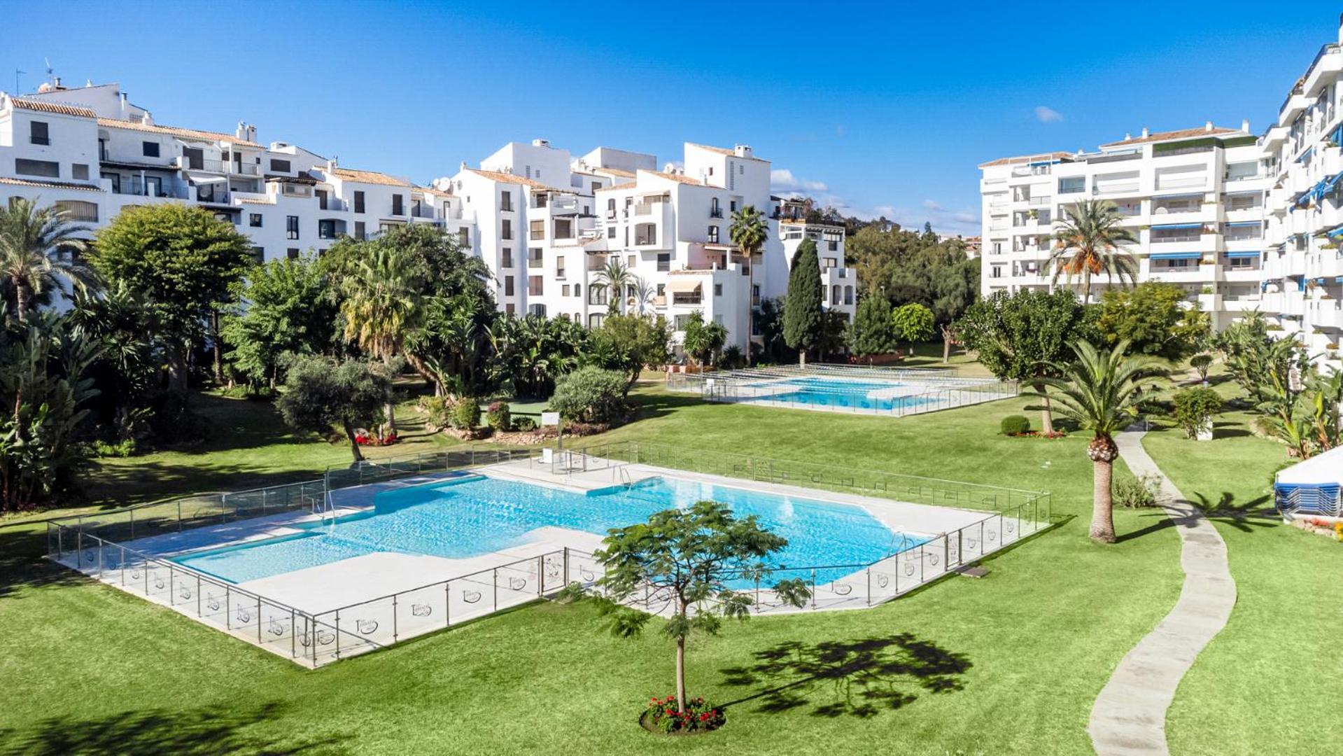 Apartment Terrazas De Banus 4 12 Marbella